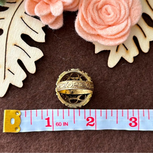 Vintage Gold Heart Filigree Cocktail Adjustable Ring - Picture 7 of 10